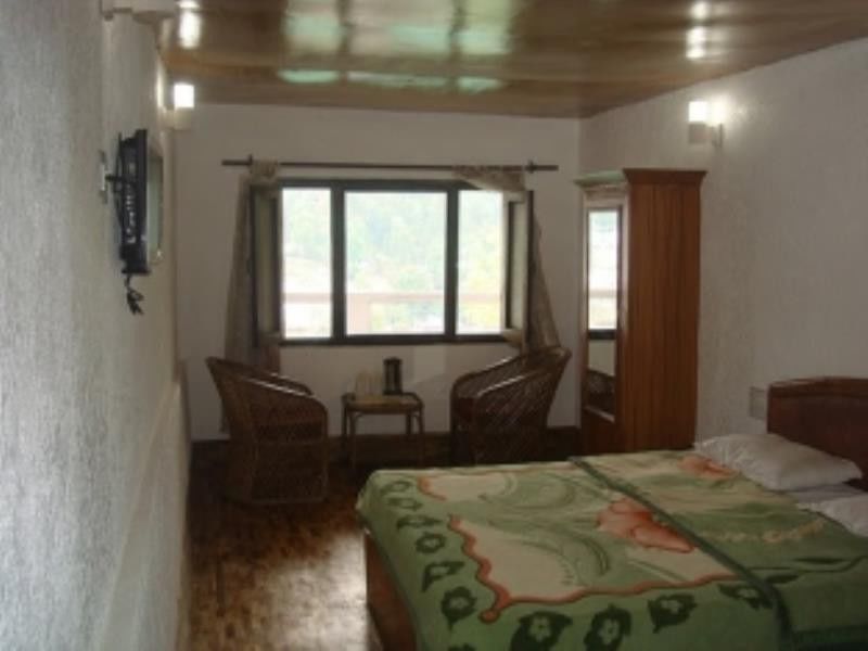 Hotel New Bharat Bhimtal Bagian luar foto