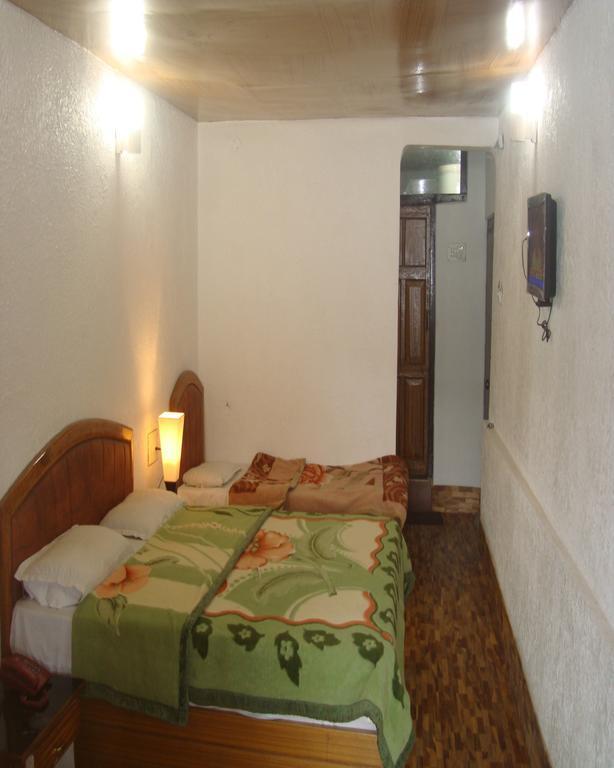 Hotel New Bharat Bhimtal Bagian luar foto
