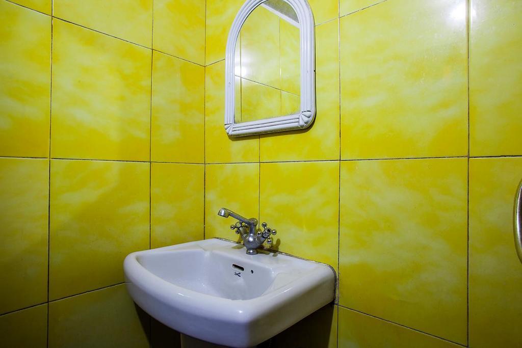 Hotel New Bharat Bhimtal Bagian luar foto