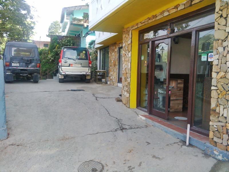 Hotel New Bharat Bhimtal Bagian luar foto
